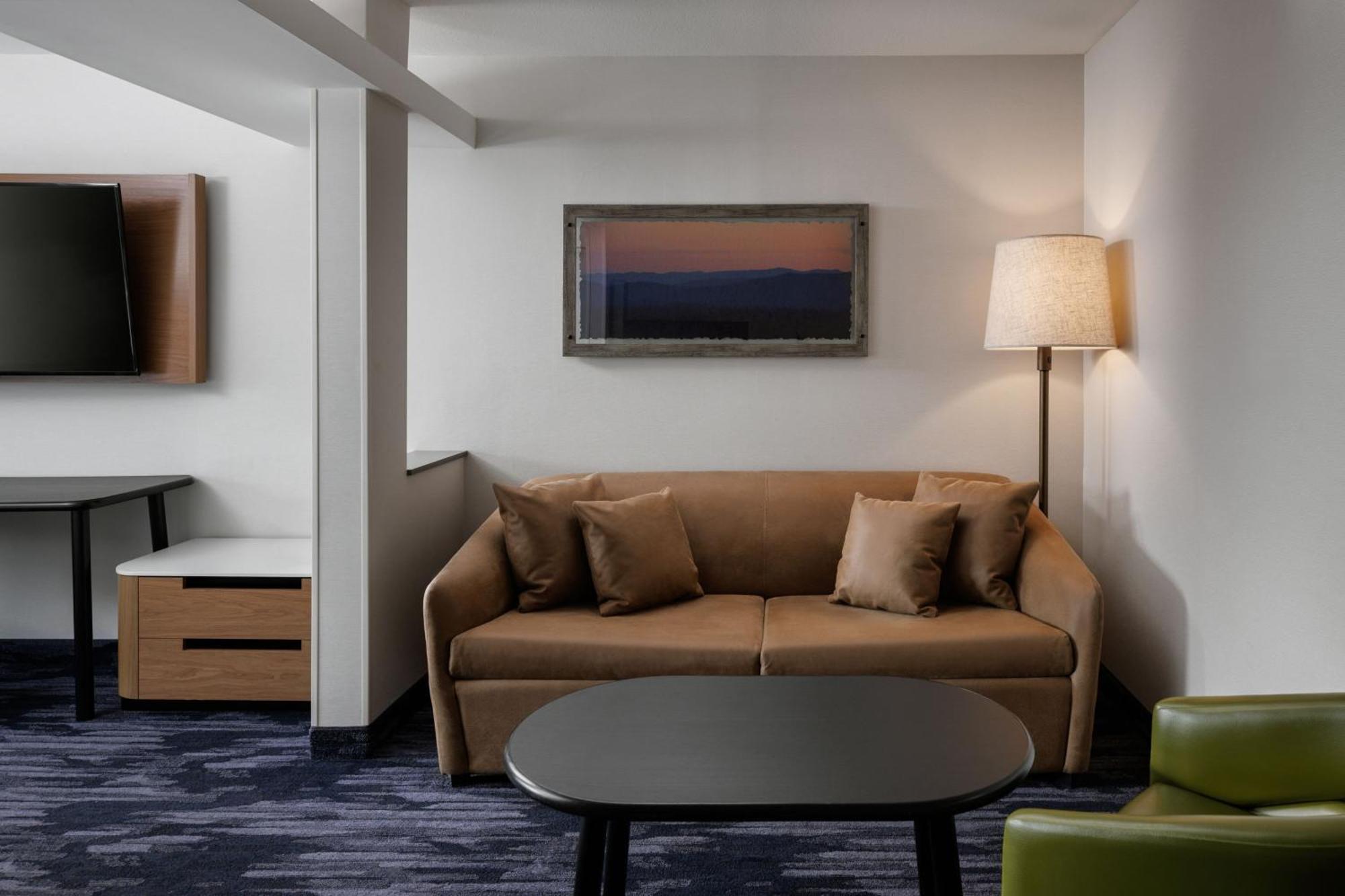 Fairfield Inn & Suites By Marriott Kelowna Buitenkant foto