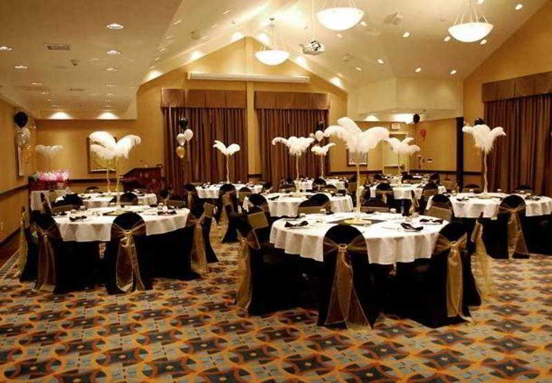 Fairfield Inn & Suites By Marriott Kelowna Buitenkant foto